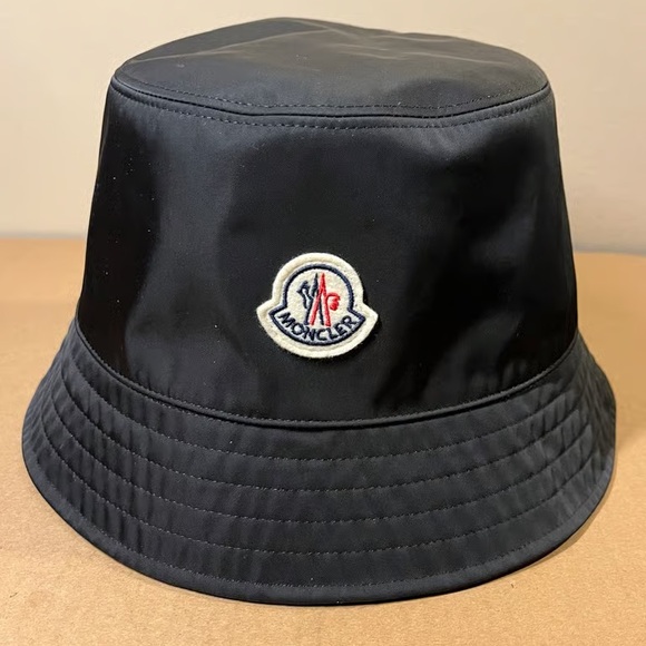 Moncler Classic Black Bucket Hat - Picture 1 of 2